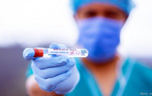 За последние сутки в России выявлено 5 905 новых случаев коронавируса в 84 регионах.