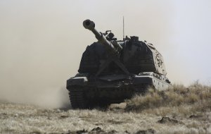 В рамках СКШУ «Кавказ-2020» военнослужащие остановили прорыв танков условного противника «огненным валом»