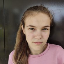 В помощи нуждается 16-летняя девочка из Абинского района Юля Рогозняя