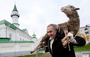 Поздравление мусульманам России с праздником Курбан-байрам